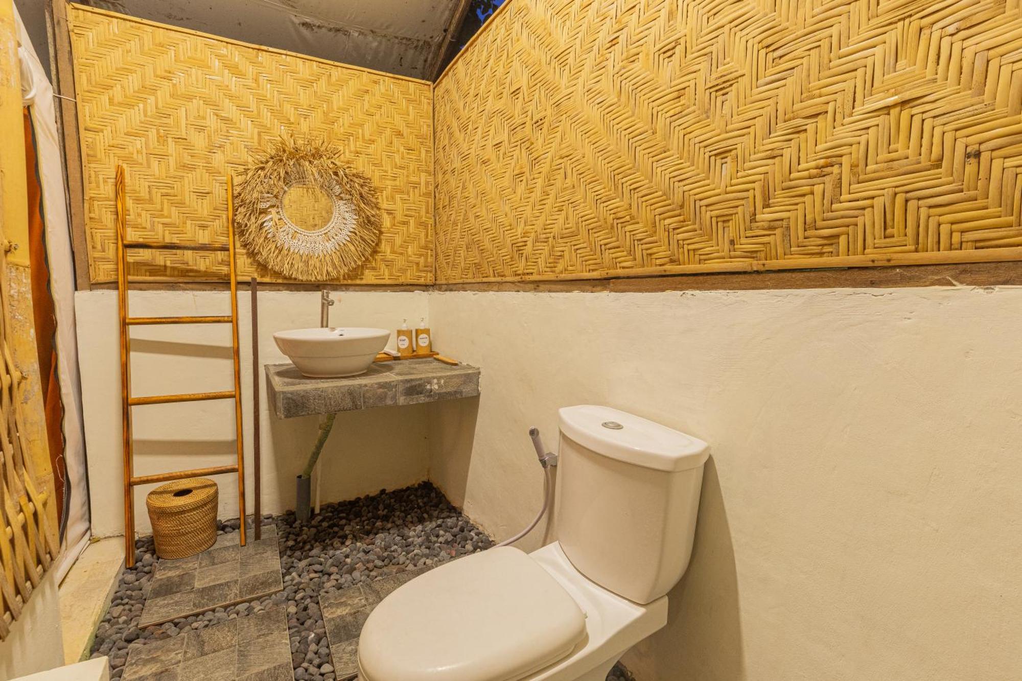 Hotel Camani Glamping Karangasem Esterno foto